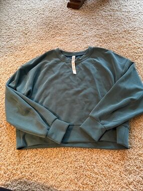 Women’s Relaxed Crewneck Sweatshirt in Teal